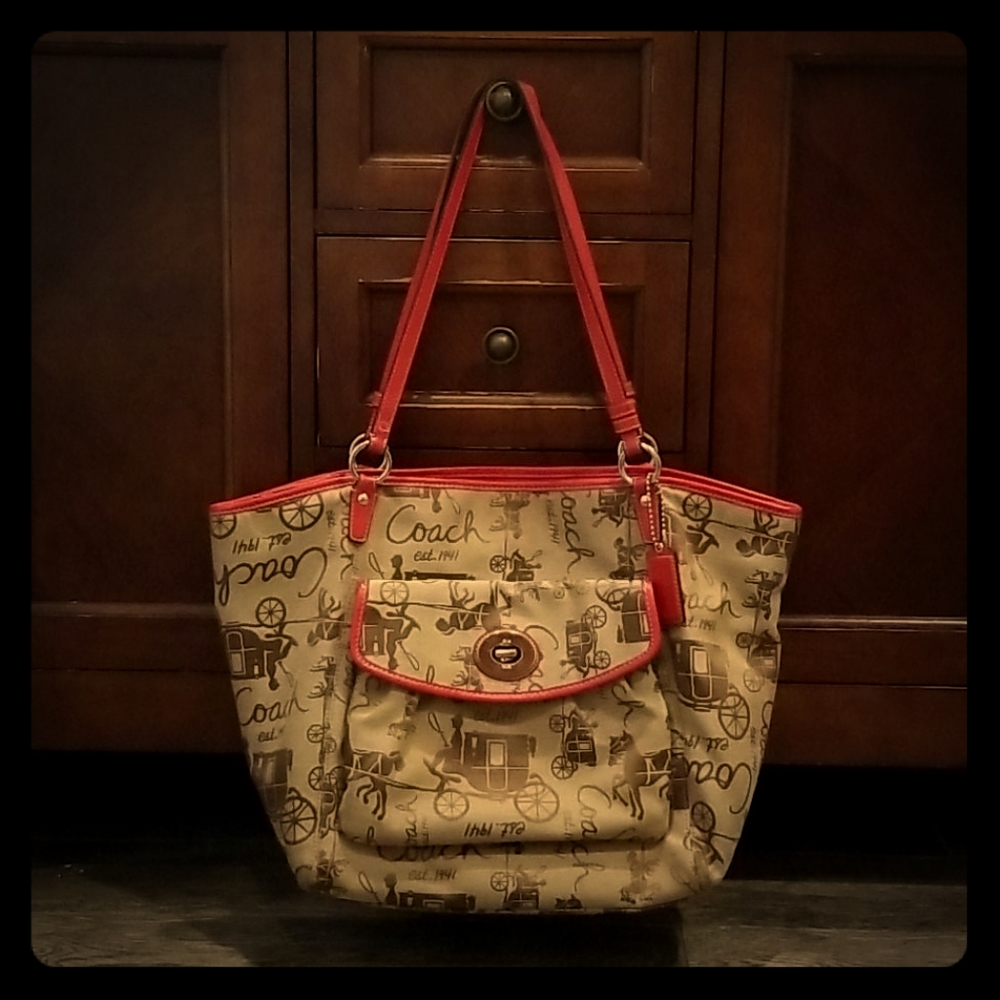Gorgeous Oversize Coach Bag ❤